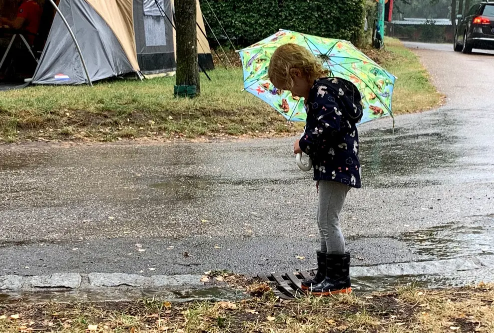 Camping bei Sturm oder Gewitter: Was ist zu tun?