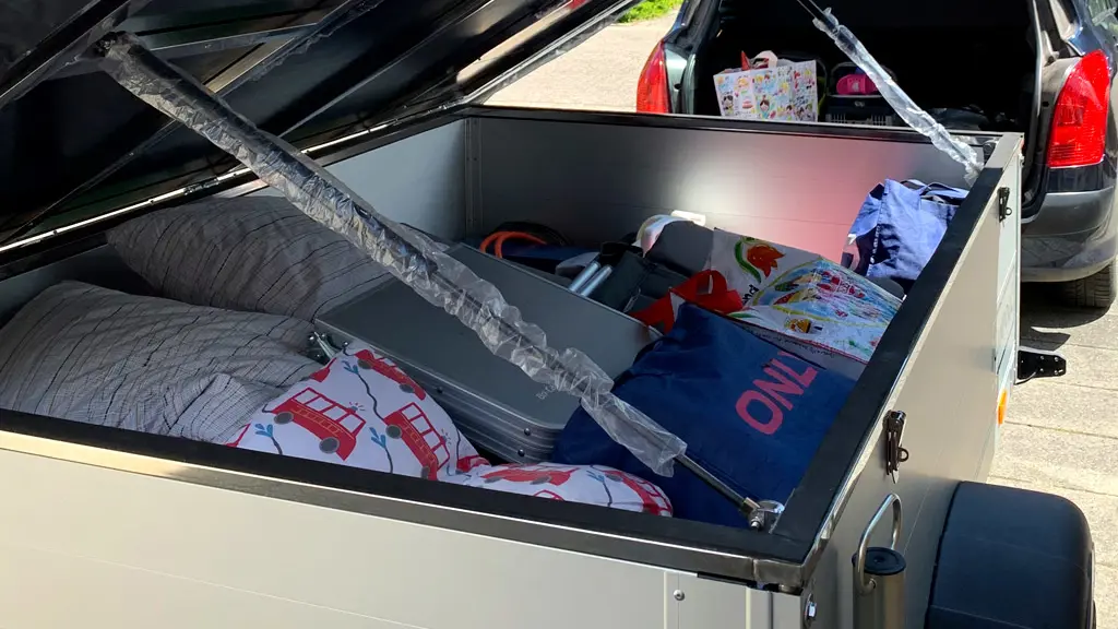 Wie Sie Ihr Anhängerzelt winterfest machen