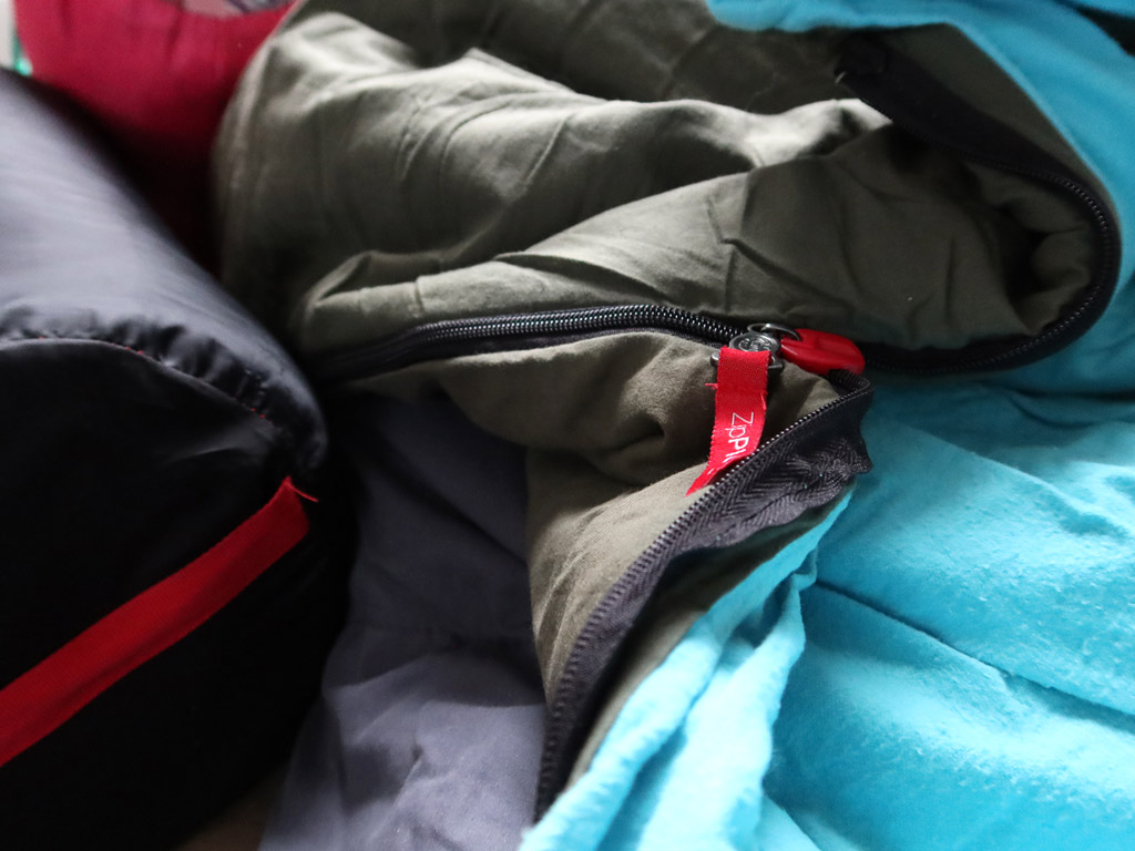 Schlafsäcke gibt es in vielen Formen und Größen