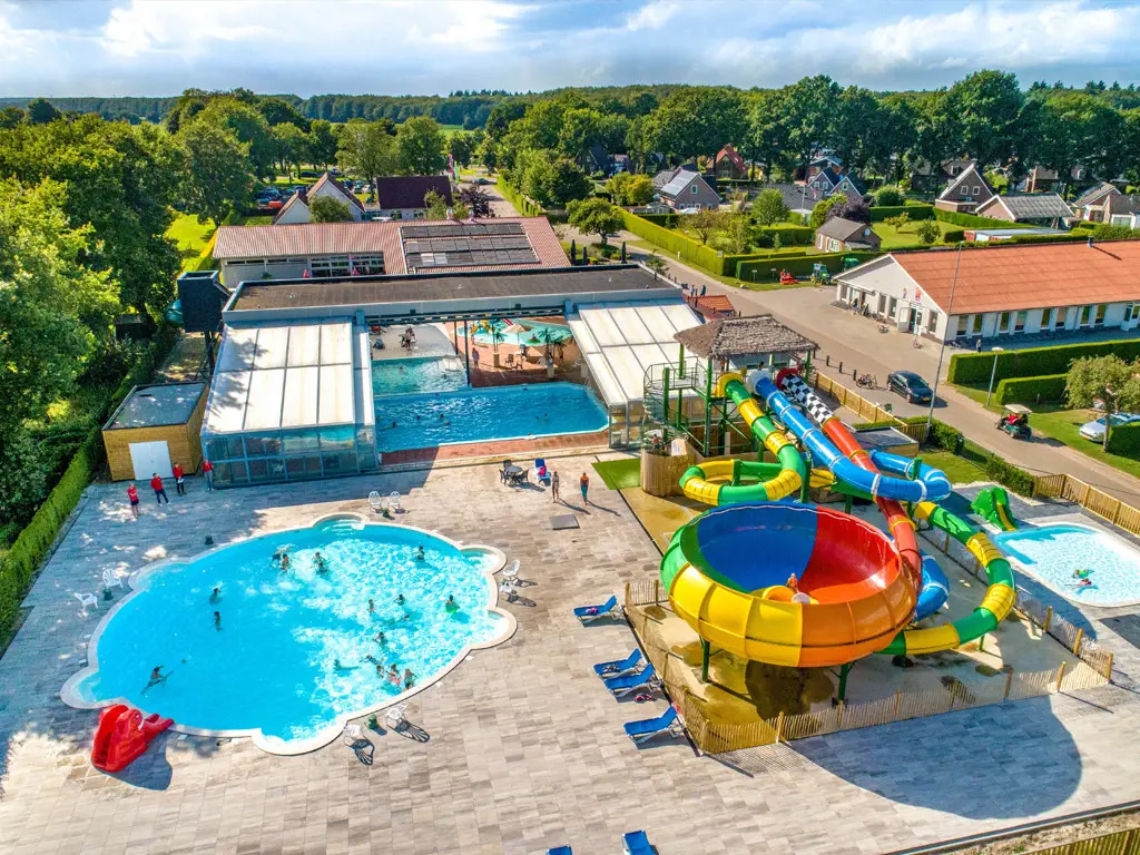 Der Campingplatz Fruithof hat ein schönes Schwimmbad