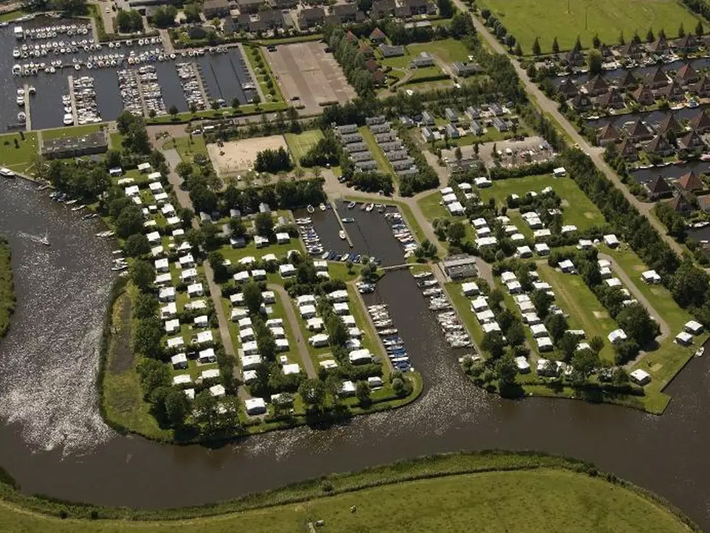 Camping im Wassersportdorf Woudsend