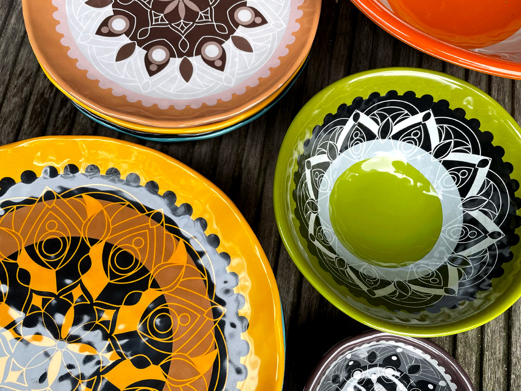 Teller und Schalen von Rebel-Outdoor