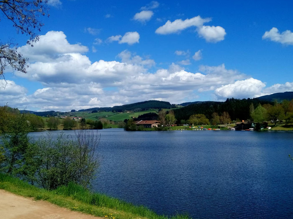 Camping Le Lac Des Sapins 8