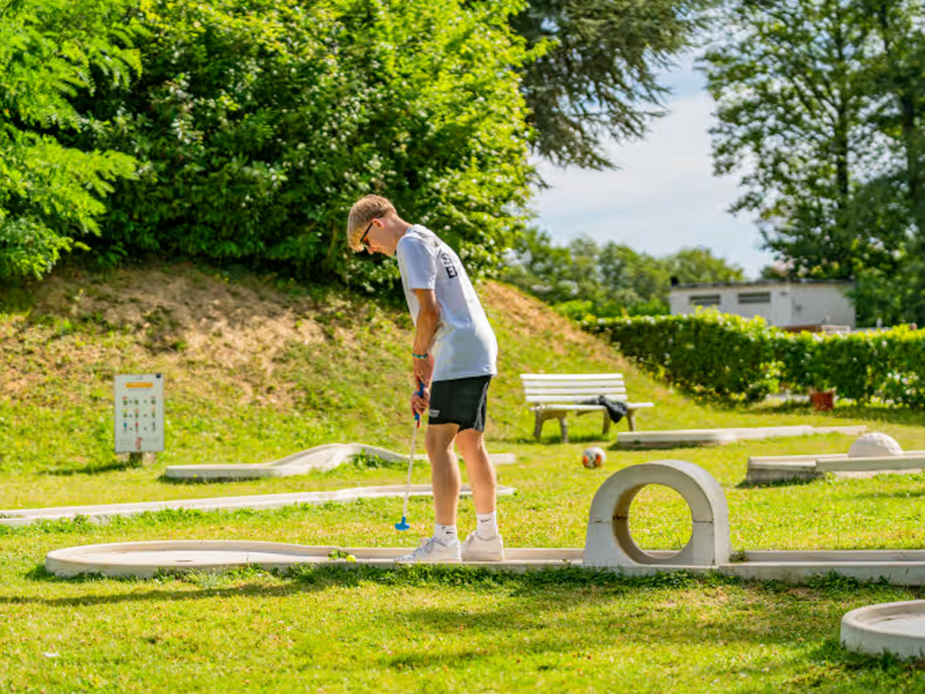 Camping Le Parc De Roches 2