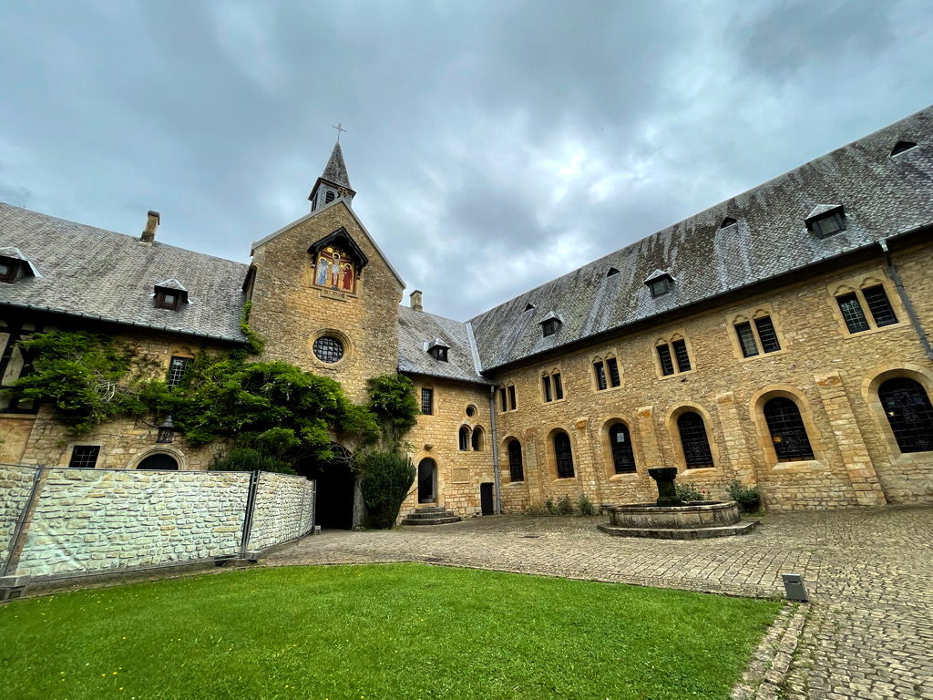 Kloster Orval Belgische Ardennen