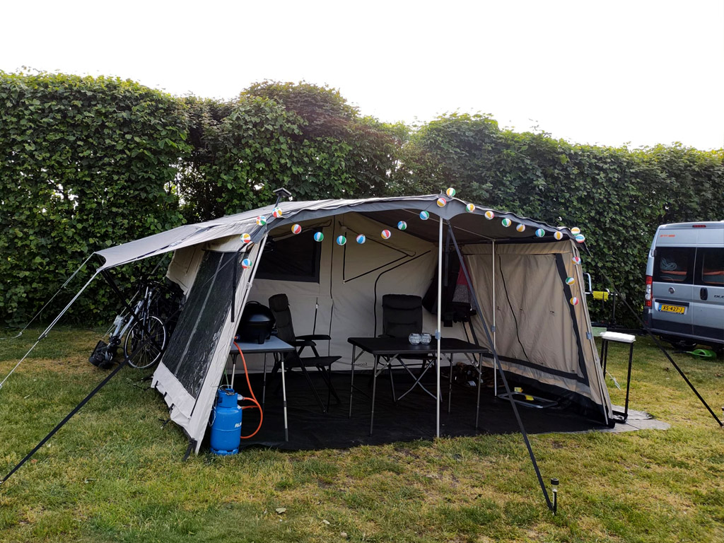 Zum ersten Mal im Campingurlaub mit einem Campooz-Zeltanhänger