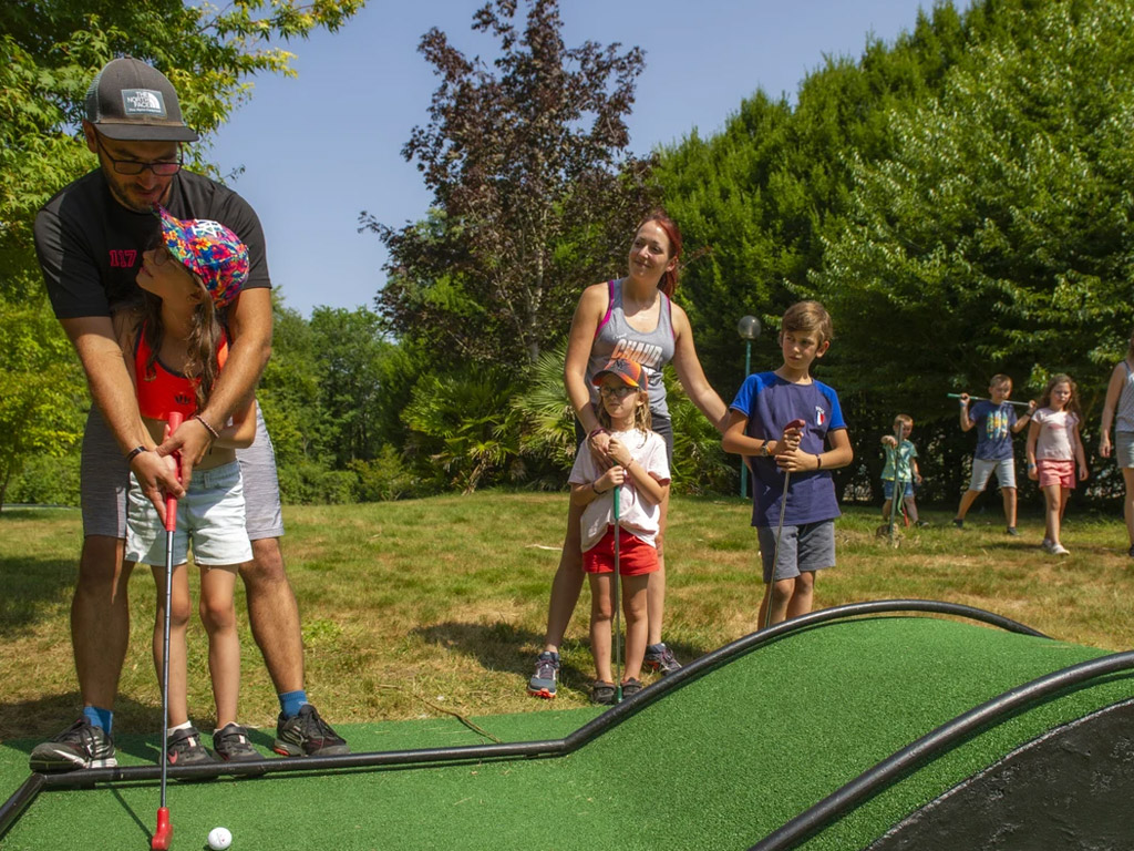 Camping Le Bois De Pleuven 8