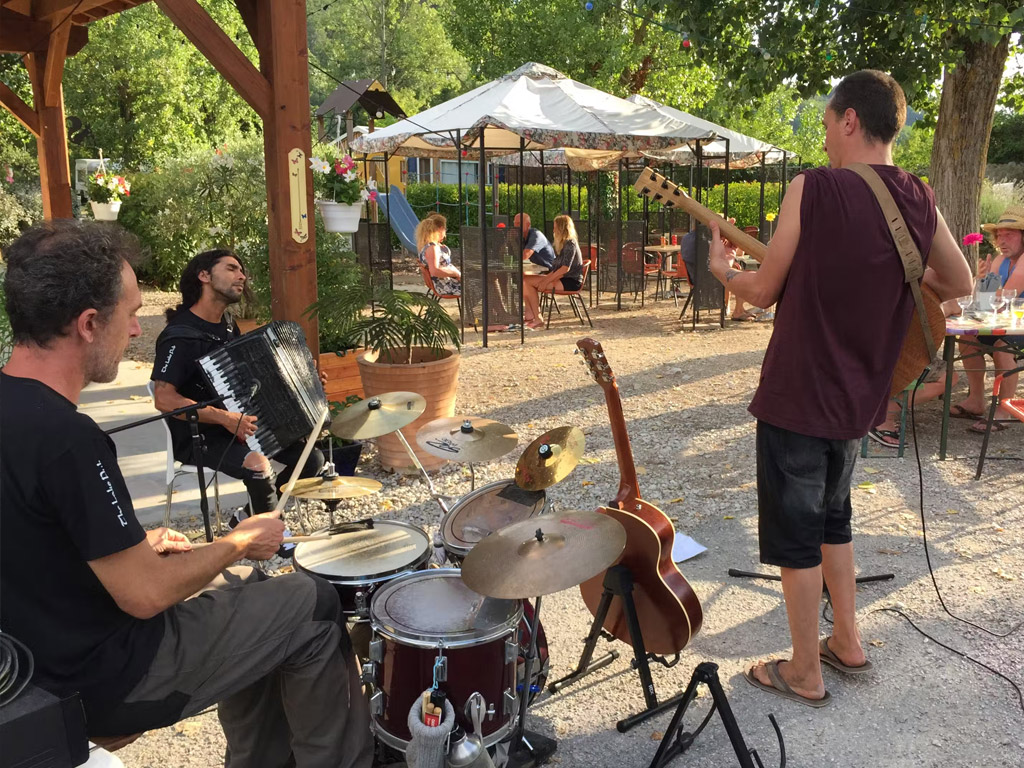 Camping Les Chapelains 8