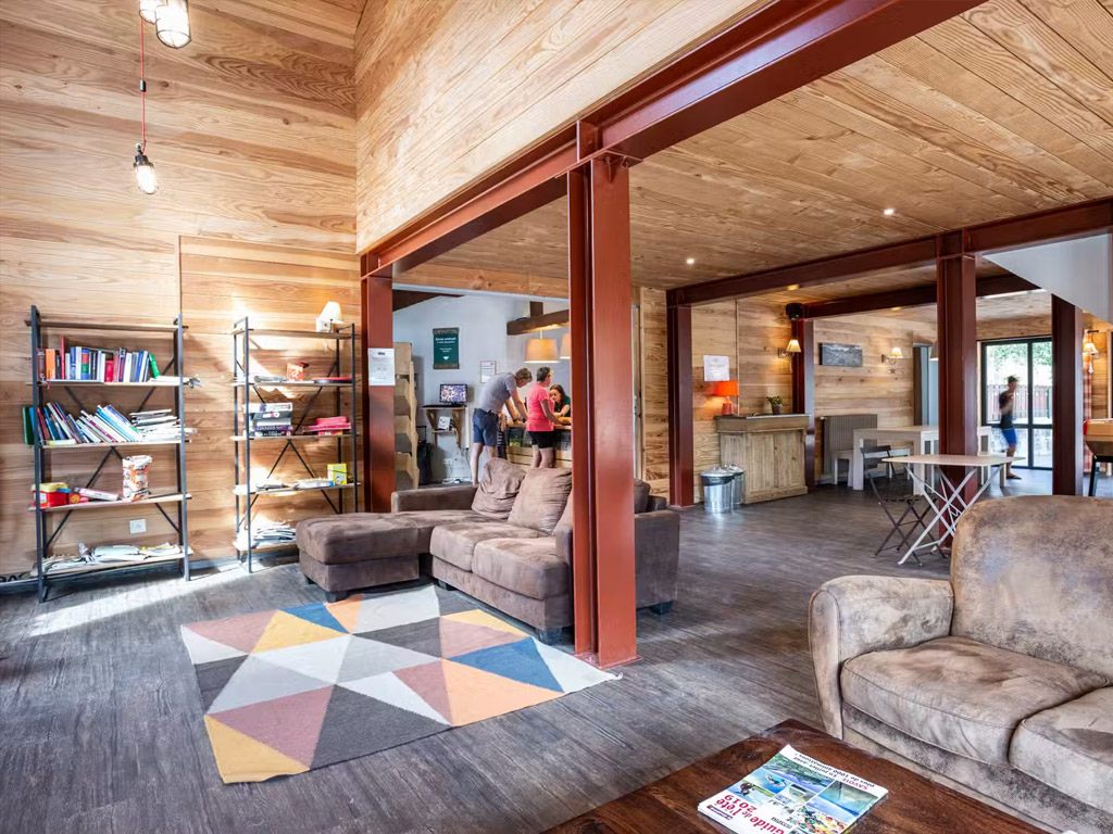 Camping Huttopia Bourg Saint Maurice 10