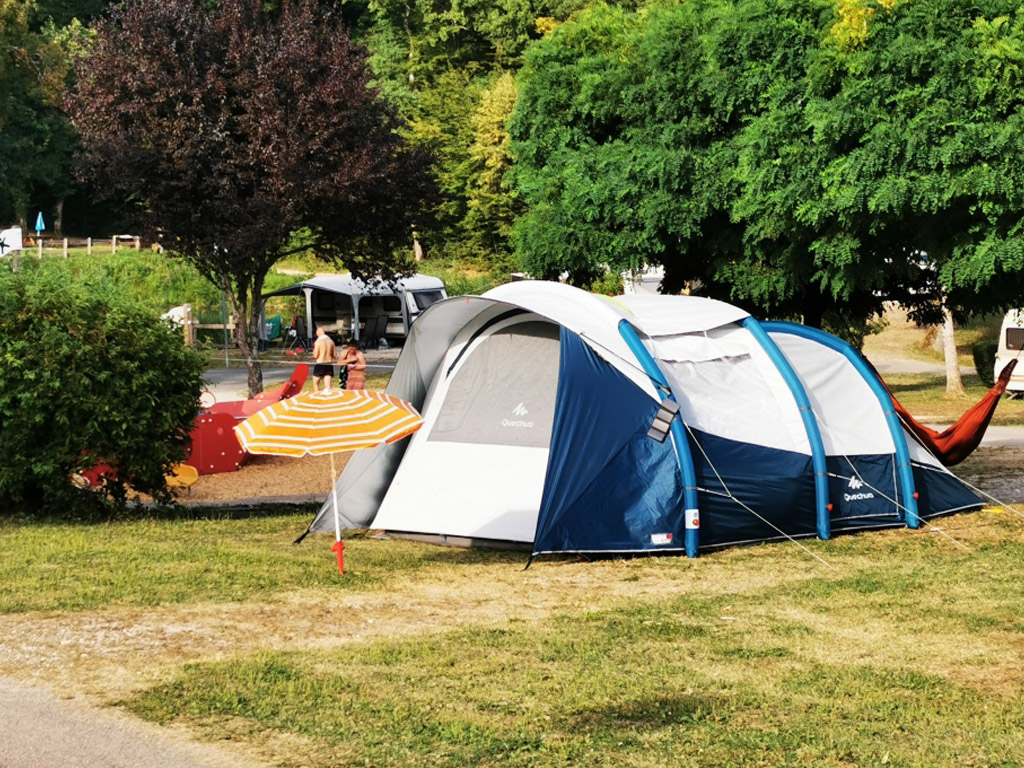 Camping Le Bois Des Ecureuils 9