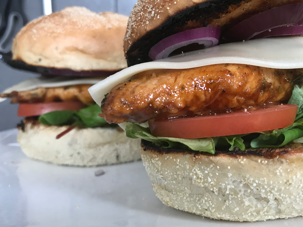 Hamburger oder Hähnchensandwich