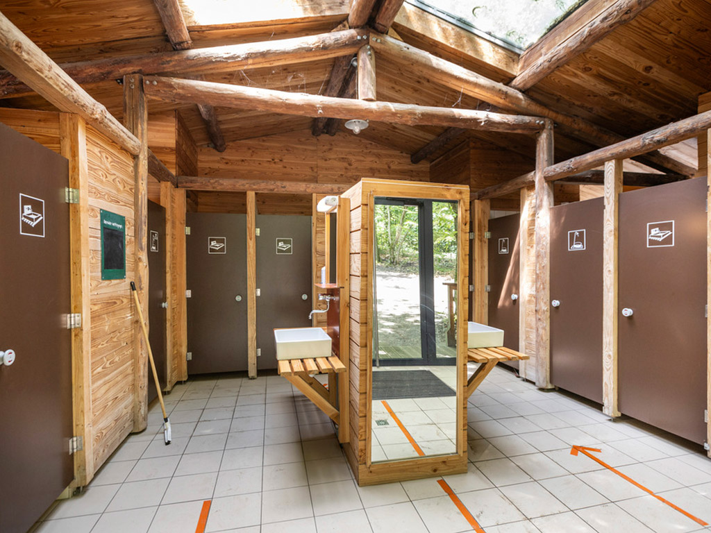 Huttopia Camping Versailles 12