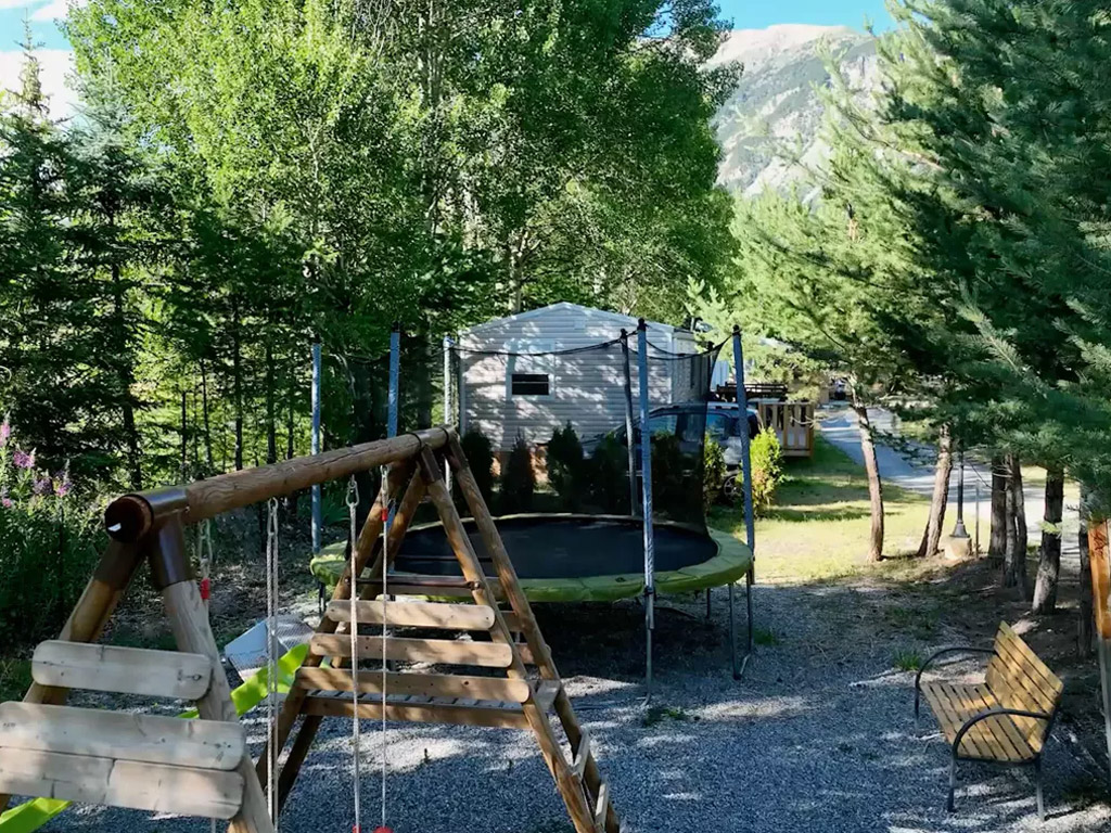 Flower Camping Le Montana 3