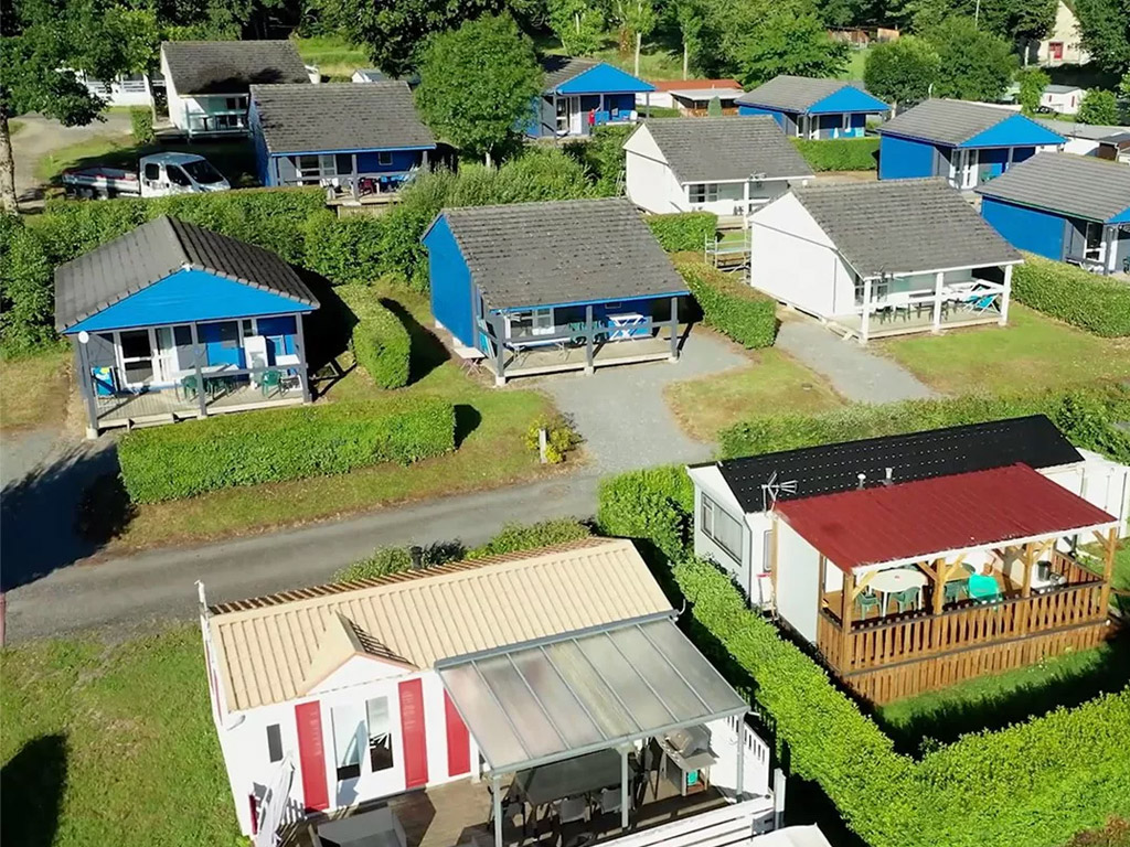 Camping Le Port De Neuvic 8