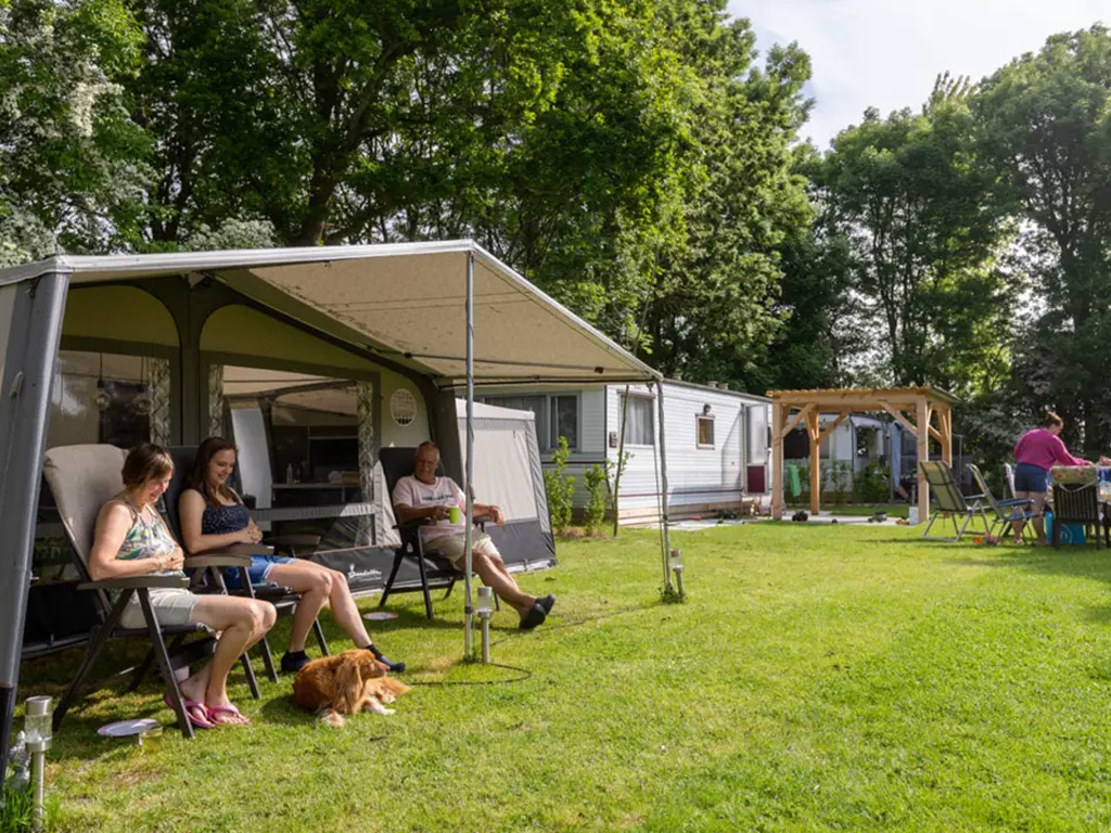 Werfen Sie einen Blick auf den&nbsp;Bauernhof&nbsp;auf diesem Bauernhof-Campingplatz