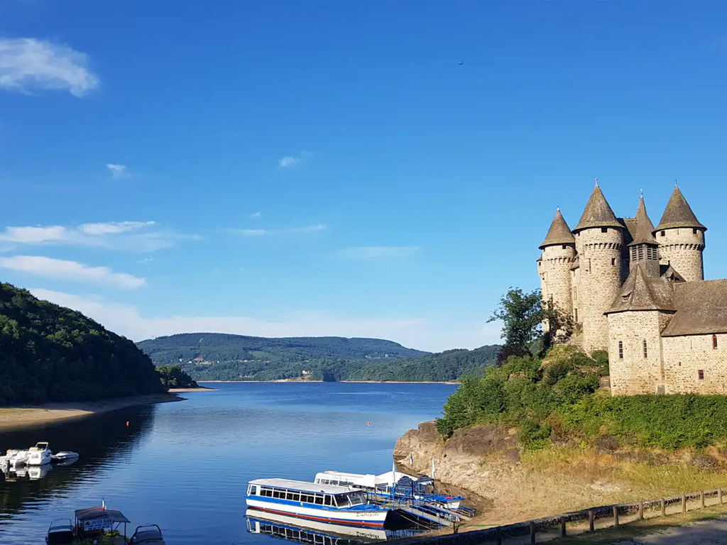 Camping Huttopia Lac De La Siauve 6