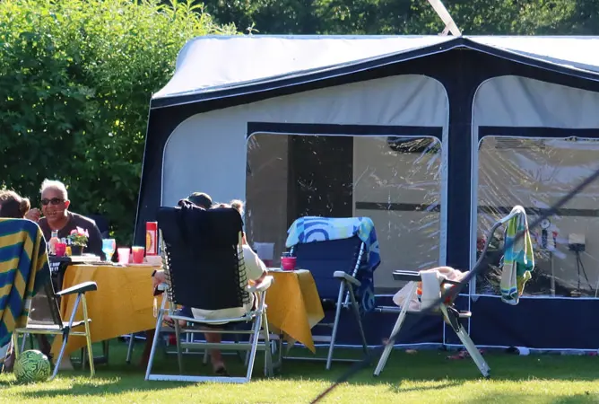 Wählen Sie das richtige Vorzelt für Ihr Wohnmobil oder Ihren Wohnwagen