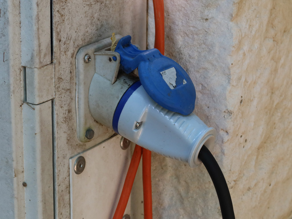 Adapter für Camping