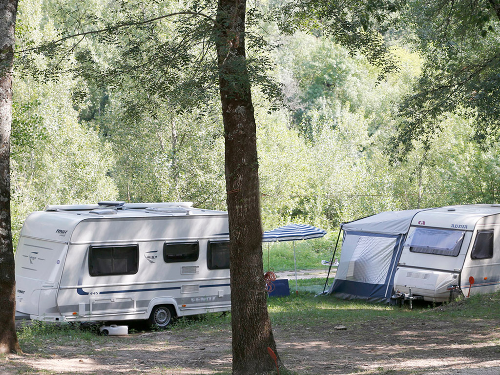 Camping Domaine De La Genèse 11