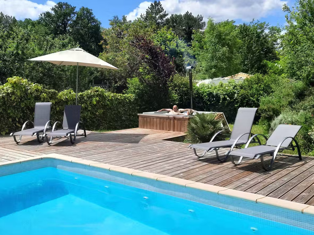 Camping Naturiste Le Champ De Guiral 3