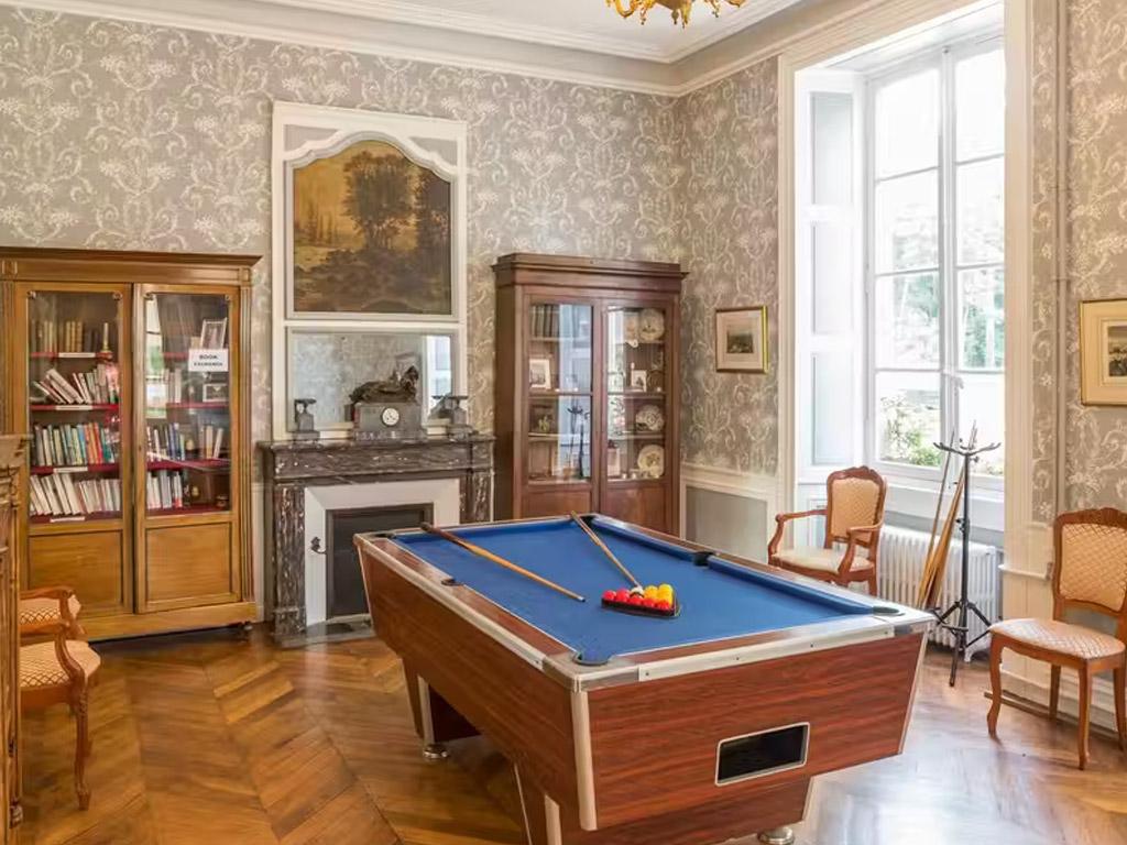 Camping Le Chateau De Chanteloup 10