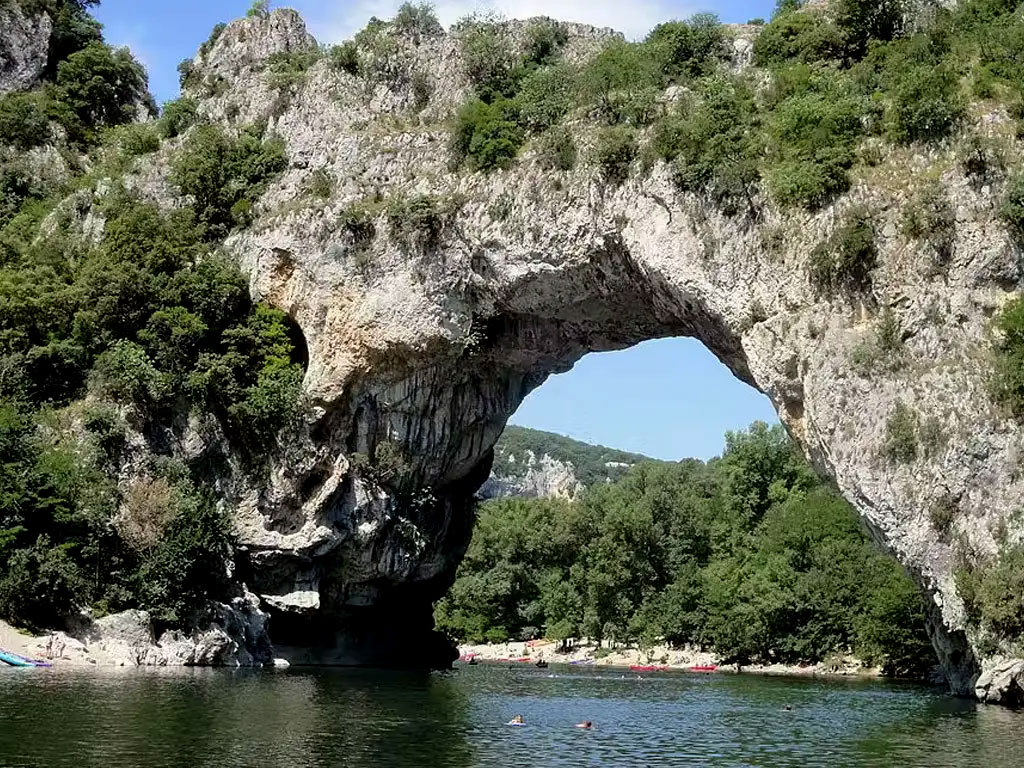 Ardeche in Frankreich ist ein beliebtes Urlaubsziel