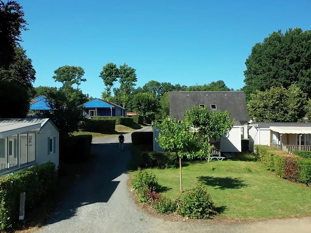 Camping Le Port De Neuvic 3